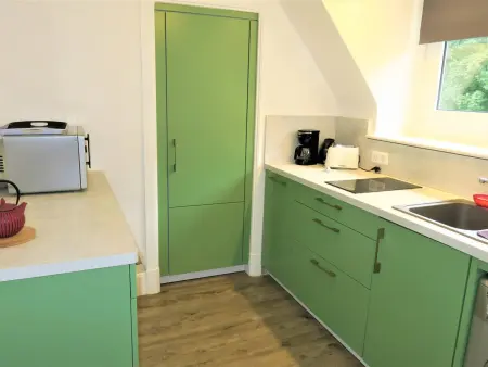 Appartement rénové avec vue mer, proche plage, parking privé - Photo 3