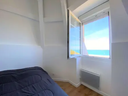 Appartement rénové au Château de Trestraou avec parking, proche plage et commerces - Photo 4