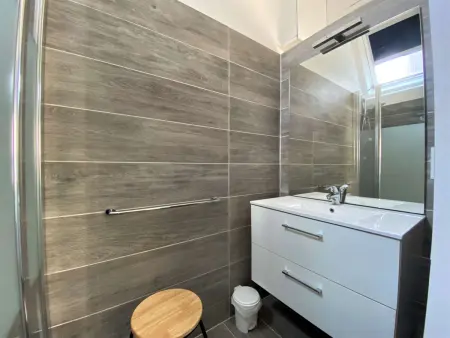 Appartement rénové au Château de Trestraou avec parking, proche plage et commerces - Photo 5