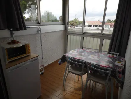 Appartement cosy à 200m de la plage avec parking privé et loggia, animaux admis - Photo 3