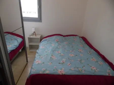 Appartement cosy à 200m de la plage avec parking privé et loggia, animaux admis - Photo 4