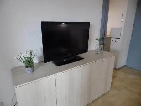Appartement cosy à 200m de la plage avec parking privé et loggia, animaux admis - Photo 7