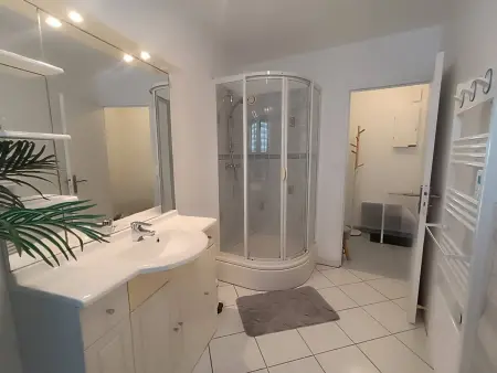 Bel appartement avec WIFI, balcon et garage à Perros-Guirec - Photo 8