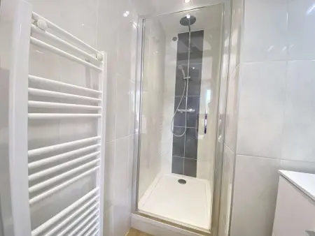 Studio moderne avec balcon sud, parking privé, près avenue De Gaulle - 2 couchages à La Baule - Photo 7