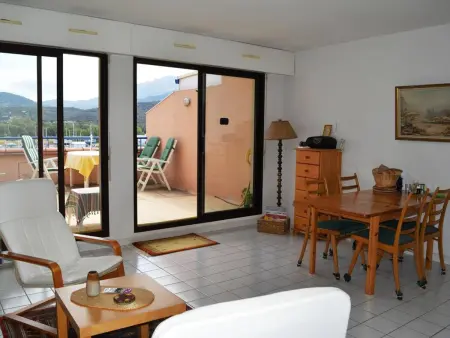Duplex 4 pièces avec terrasse et solarium, 150m de la mer, parking privé, ascenseur - Photo 10