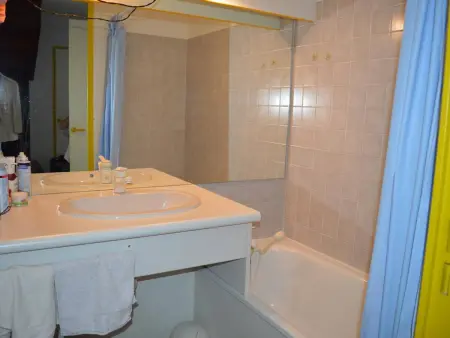Duplex 4 pièces avec terrasse et solarium, 150m de la mer, parking privé, ascenseur - Photo 17