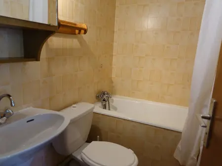 Appartement 5 pers. 2 étoiles au pied des pistes, Arêches-Beaufort, 36m², parking, proche randonnée - Photo 5