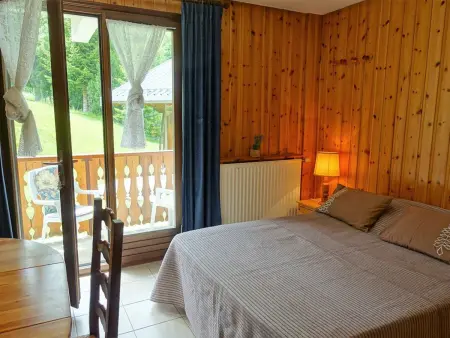 Appartement calme 4 pers, pied des pistes avec parking - Photo 2