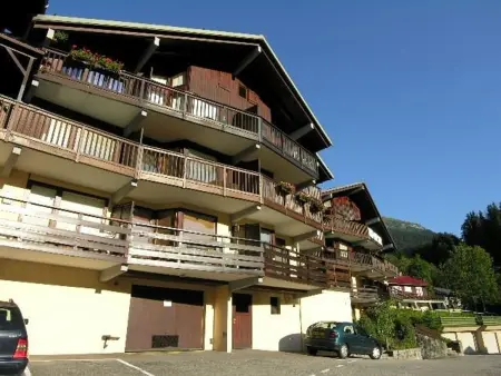 Charmant T2 de 40m² pour 7 pers. à Arêches, terrasse, proche pistes et commerces, classé 2 étoiles - Photo 3