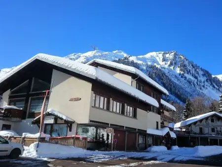Appartement chaleureux 6 pers. au pied des pistes et des randonnées, classé 2 étoiles - Photo 14