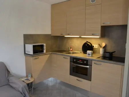 Bel appartement 2 pièces avec WIFI, parking, au pied des pistes de ski à Montgenèvre - Photo 3