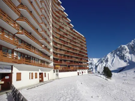 Studio cabine 4 pers, balcon sud, pied des pistes, Grand Tourmalet - Bagnères-de-Bigorre - Photo 5