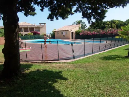Bel appartement 3* avec piscine, jardin privé, idéalement situé près du port et des commerces - Photo 1