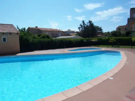 Bel appartement 3* avec piscine, jardin privé, idéalement situé près du port et des commerces - Photo 17
