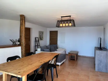 Appartement F4 avec piscine en résidence près de Porto-Vecchio - Photo 7