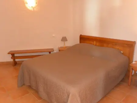 Appartement F4 avec piscine en résidence près de Porto-Vecchio - Photo 9