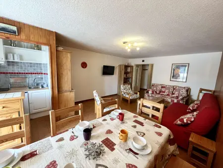 Appartement au cœur de Vars Les Claux, 3 pièces, 8 couchages, proche des pistes et commerces - Photo 3