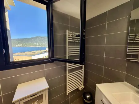 Appartement en Front de Mer avec Parking et WIFI - Photo 12