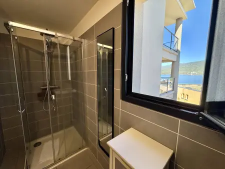 Appartement en Front de Mer avec Parking et WIFI - Photo 13