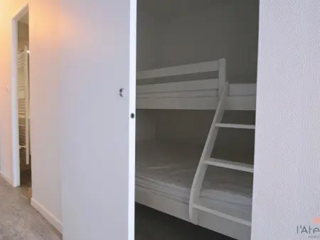 Studio cabine 4/5 pers, balcon expo sud, TV, cuisine équipée, casier à ski - Photo 6