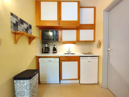 T2 Cabine avec Balcon au Cœur des Thermes - 6 Pers, Parking, Proche Télécabines, Équipé Tout Confort - Photo 4