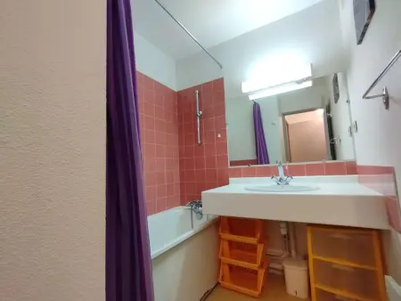 T2 Cabine avec Balcon au Cœur des Thermes - 6 Pers, Parking, Proche Télécabines, Équipé Tout Confort - Photo 9