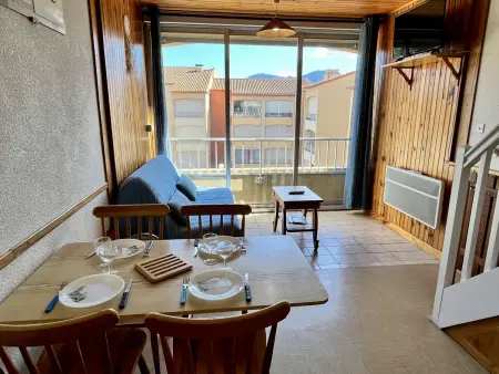 Appartement T2 avec Piscine, Proche Plage et Commerces, Parking Inclus - Argelès-sur-Mer - Photo 2