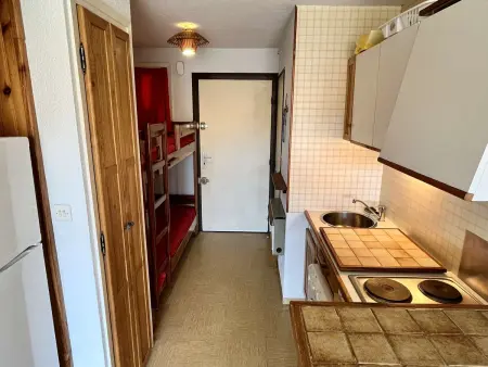 Appartement T2 avec Piscine, Proche Plage et Commerces, Parking Inclus - Argelès-sur-Mer - Photo 9