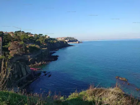 Appartement F2 à Collioure avec piscine, parking et vue sur mer - Photo 11