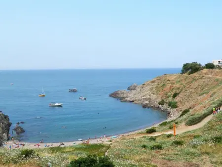 Bel appartement à Port-Vendres à 50m de la plage avec parking - Photo 10