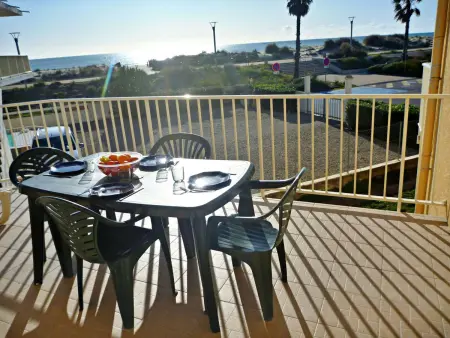 Appartement à 2 pas de la plage avec terrasse et parking - Photo 1