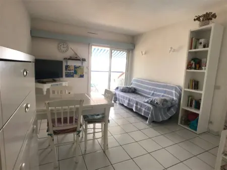 Appartement 2 pièces + cabine avec piscine et parking, 6 couchages, proche plage - Le Barcarès - Photo 3