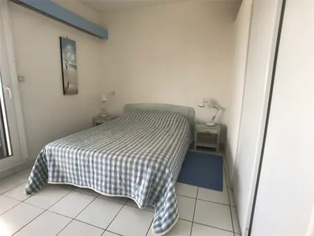 Appartement 2 pièces + cabine avec piscine et parking, 6 couchages, proche plage - Le Barcarès - Photo 7
