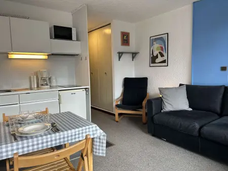 Confortable studio 2 pers. à Montgenèvre, balcon ouest, bien équipé, parking, options WiFi et linge - Photo 2