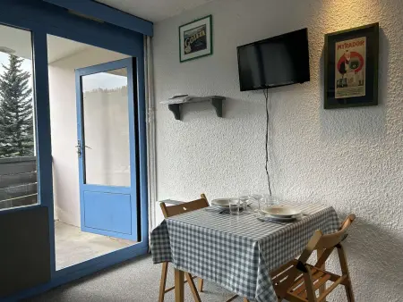 Confortable studio 2 pers. à Montgenèvre, balcon ouest, bien équipé, parking, options WiFi et linge - Photo 3