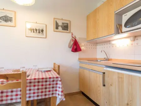 Charmant studio Montgenèvre, 3 pers, balcon sud, proche pistes - Photo 3