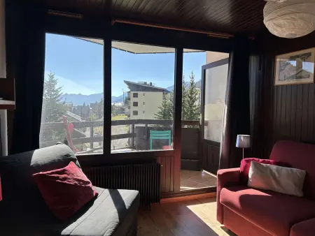 Studio rénové au centre de Montgenèvre, balcon, parking, idéal 2 pers, proche pistes - Photo 2