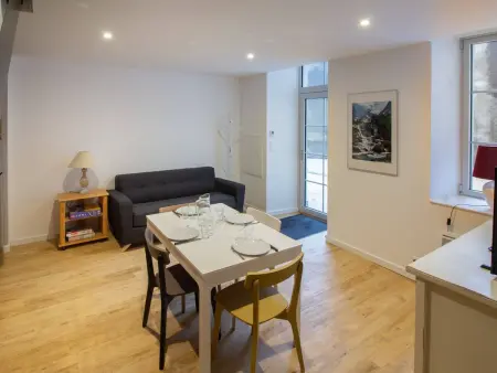 Duplex rénové 2 chambres avec wifi, cuisine équipée et local ski, en centre-ville de Cauterets - Photo 10