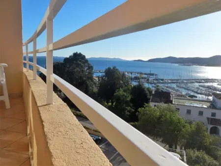 Appartement 2 pièces, terrasse, proche plage et centre, Le Lavandou - Photo 1