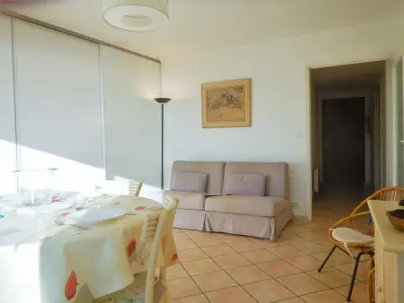 Appartement 2 pièces, terrasse, proche plage et centre, Le Lavandou - Photo 5