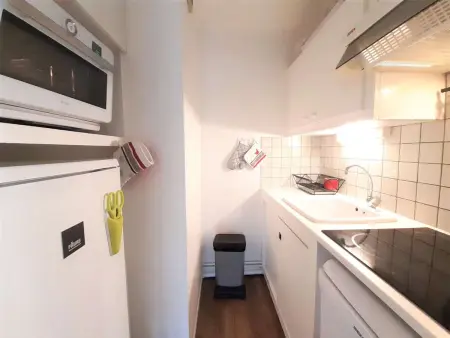 Charmant T2 Sud avec Bow-Window, TV, Kitchenette Équipée, Muscu, Sauna, Jacuzzi—Proche St-Lary Soulan - Photo 6