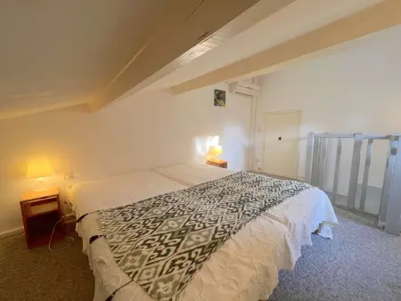 Studio Mezzanine avec Jardin Privatif, Parking et Clim - Saint-Raphaël - Photo 9