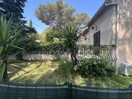 Studio Mezzanine avec Jardin Privatif, Parking et Clim - Saint-Raphaël - Photo 14