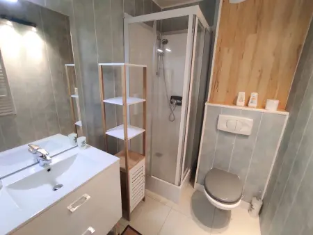 Appartement rénové, calme 300m plage, avec parking et balcon – Beg Meil, Fouesnant - Photo 20