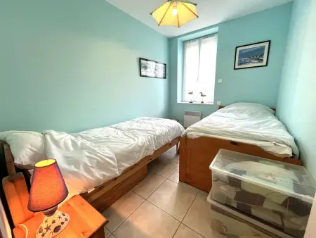 Appartement avec jardin proche plage et port, 2 chambres, parking privé, équipements complets - Photo 8