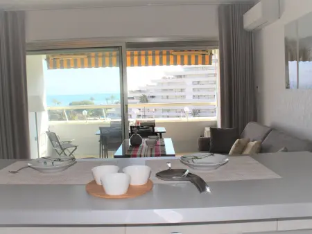 Appartement 2P, 4 couchages, climatisé avec parking à Villeneuve-Loubet Plage - Photo 7
