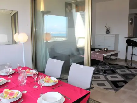 Villeneuve-Loubet : Appartement climatisé, 2 pièces, 4 couchages, parking en option - Photo 7