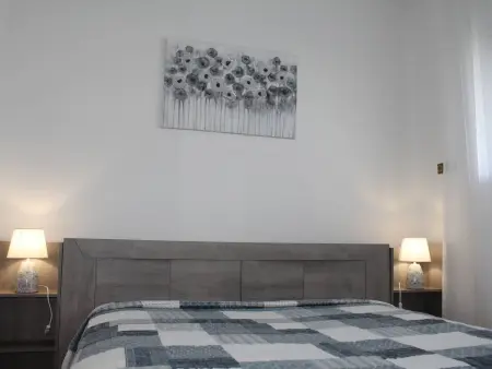 Villeneuve-Loubet : Appartement climatisé, 2 pièces, 4 couchages, parking en option - Photo 11