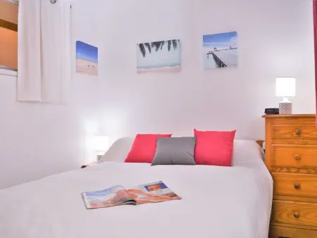 Appartement climatisé avec balcon et parking privatif, à 100m de la plage - Le Lavandou - Photo 8