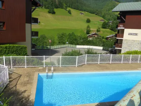 Appartement 5 pers. avec piscine, balcon, proche ski et village - Photo 10